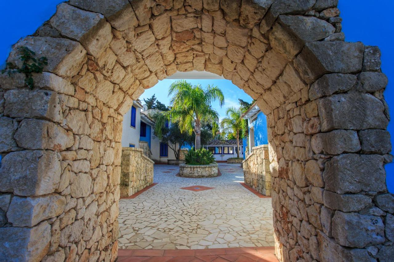Borgo Marino Plemmirio Hotel Syracuse Exterior photo